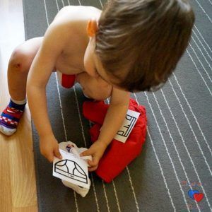 ropa montessori actividad emparejar prendas