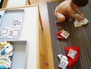 ropa montessori actividad tarjetas