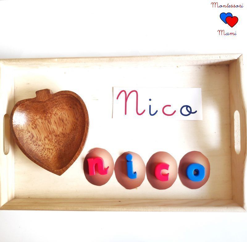 bandeja Montessori letras